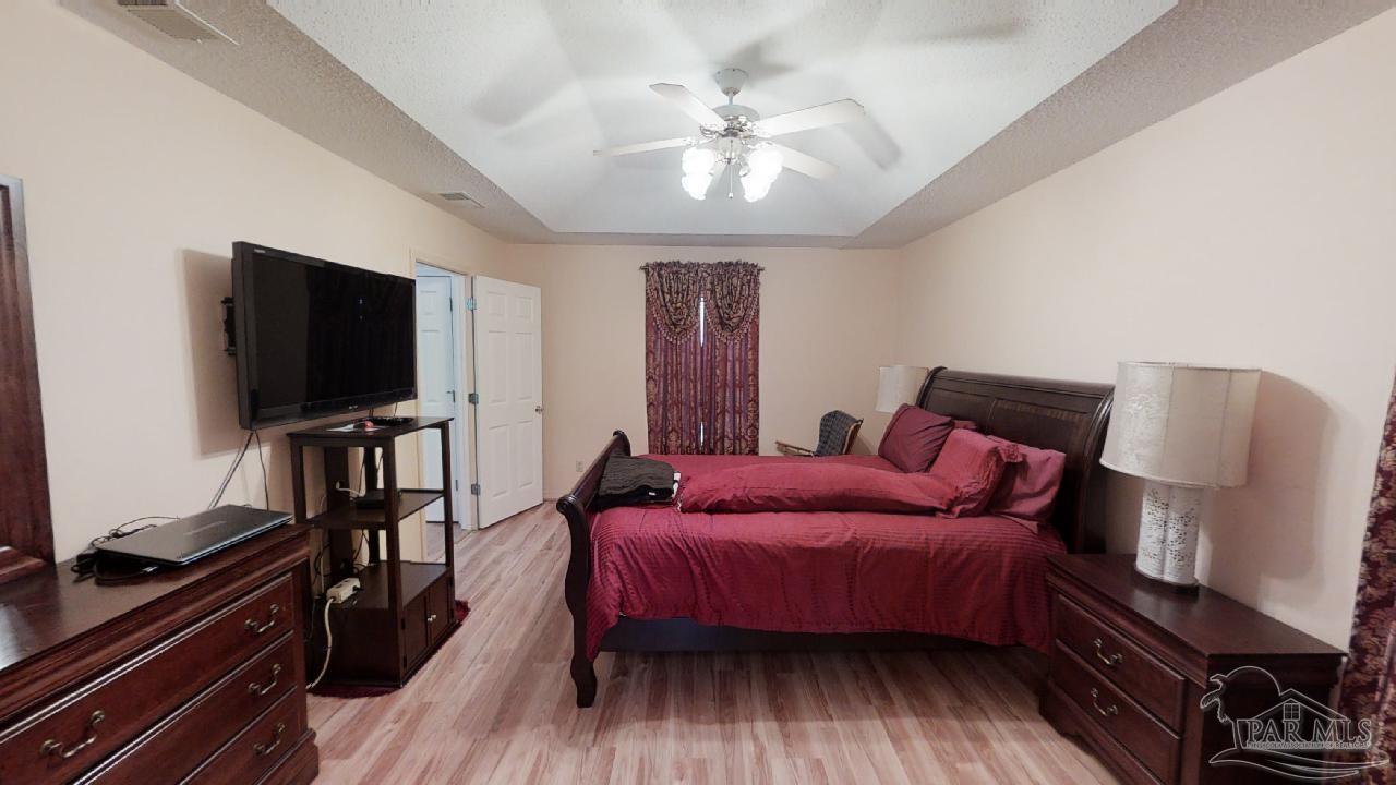 4372 Bayou Ridge Drive Pace, FL 32571 - Photo 9 of 21 Gallery Image 9