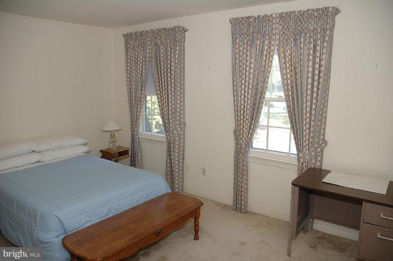 1401 Old Quincy Lane Reston, VA 20194 - Photo 11 of 17 Bedroom #3