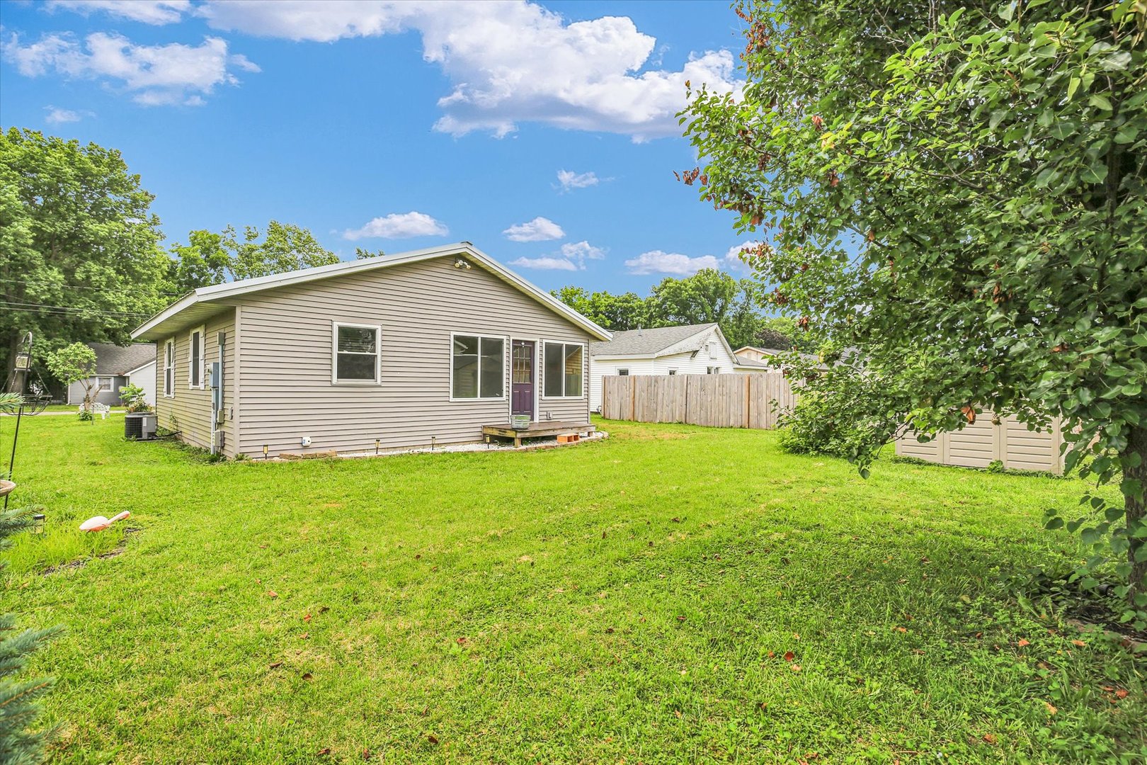 521 North McClellan Street Sullivan, IL 61951 - Photo 26 of 27
