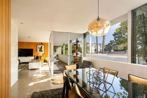 $2,629,000 | 5622 Linda Rosa Avenue, La Jolla, CA 92037