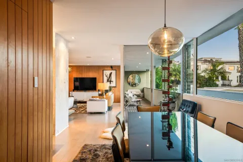 $2,599,000 | 5622 Linda Rosa Avenue, La Jolla, CA 92037