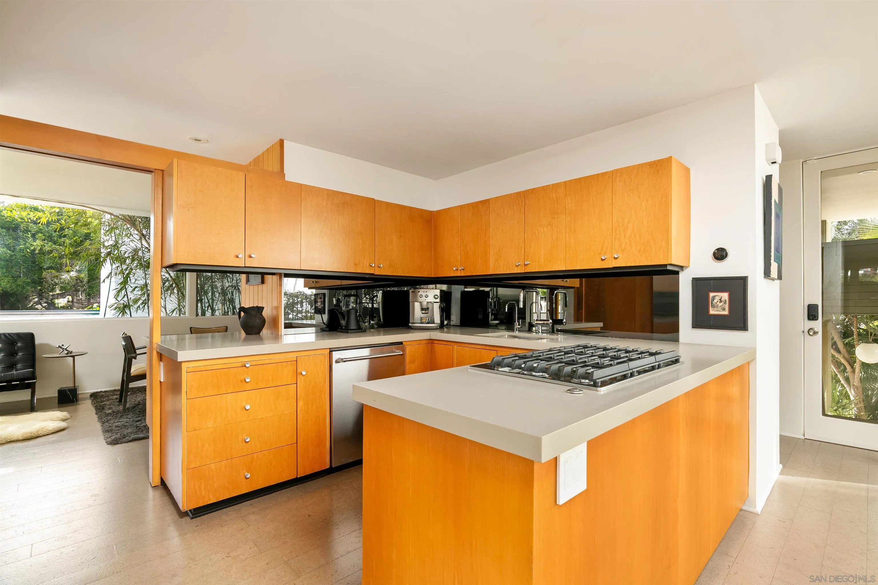 5622 Linda Rosa Avenue La Jolla, CA 92037 - Photo 18 of 41