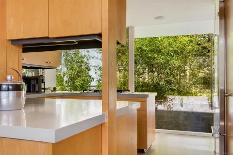 $2,599,000 | 5622 Linda Rosa Avenue, La Jolla, CA 92037
