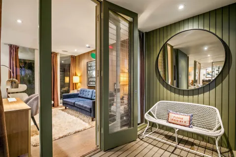 $2,599,000 | 5622 Linda Rosa Avenue, La Jolla, CA 92037