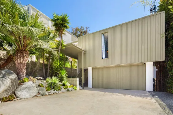 $2,629,000 | 5622 Linda Rosa Avenue, La Jolla, CA 92037