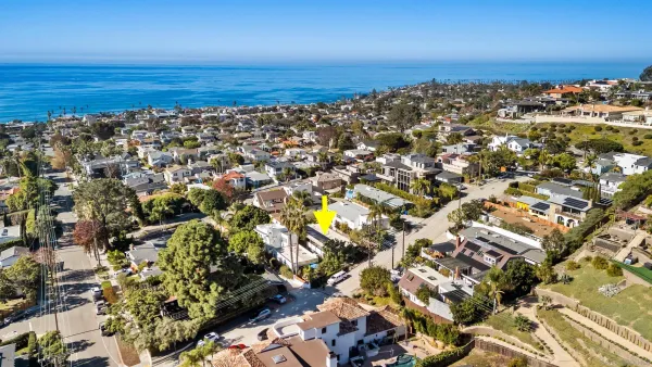 $2,629,000 | 5622 Linda Rosa Avenue, La Jolla, CA 92037