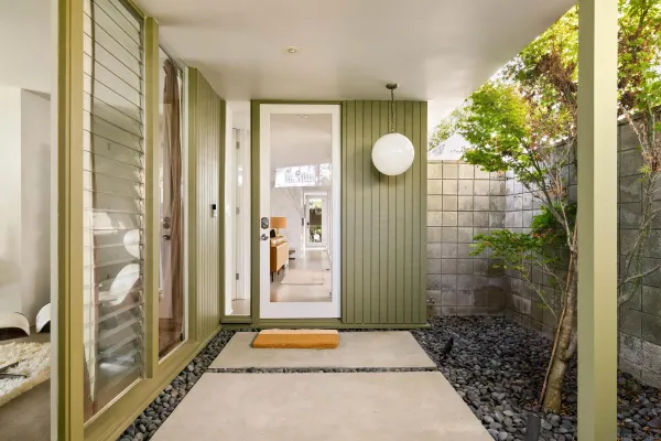 $2,629,000 | 5622 Linda Rosa Avenue, La Jolla, CA 92037