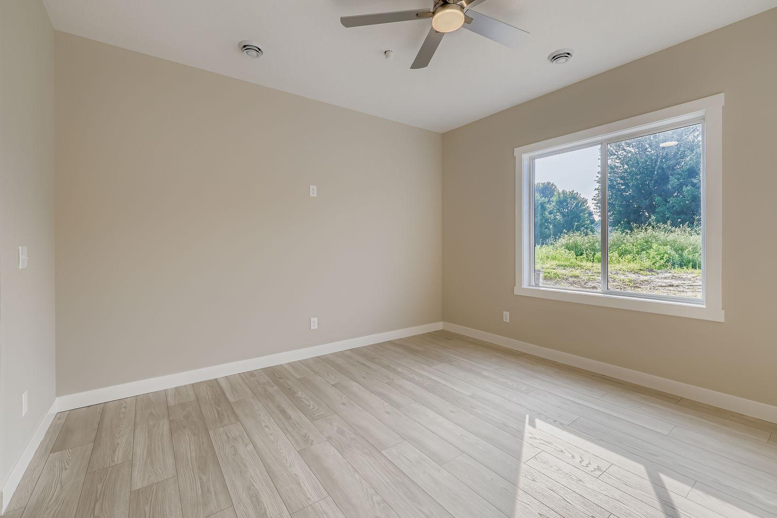 2123 Cleveland Way South Cambridge, MN 55008 - Photo 2 of 27