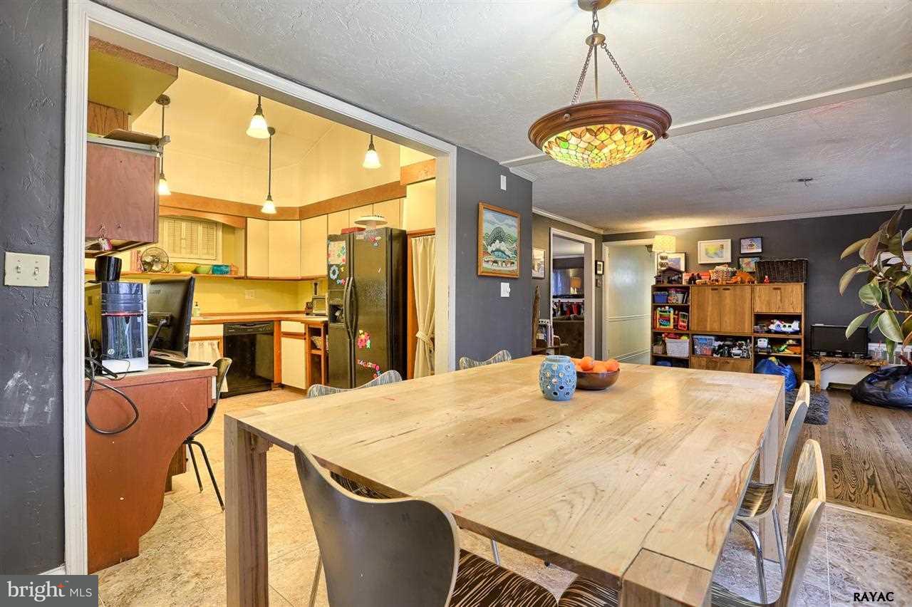 144 Highland Road York, PA 17403 - Photo 17 of 31 Gallery Image 17