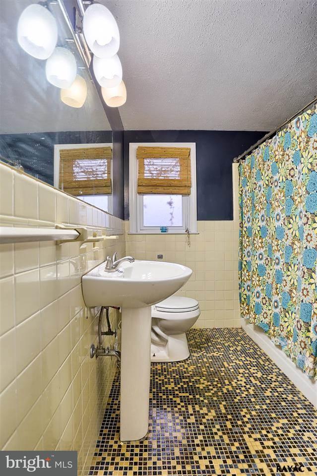 144 Highland Road York, PA 17403 - Photo 25 of 31 Gallery Image 25
