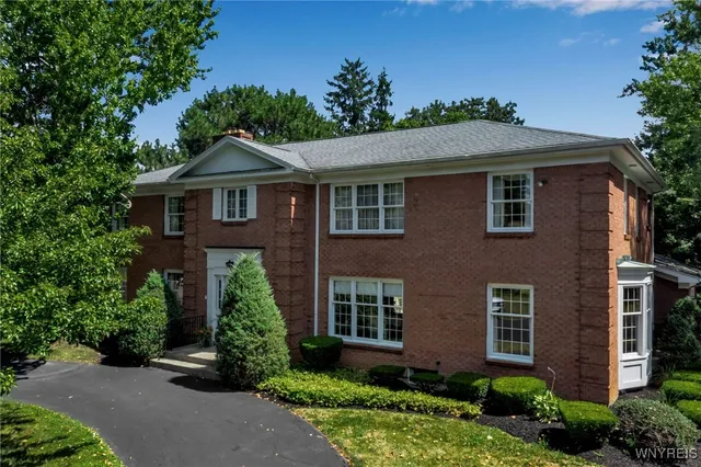 $1,700,000 | 137 Nottingham Terrace, Buffalo, NY 14216