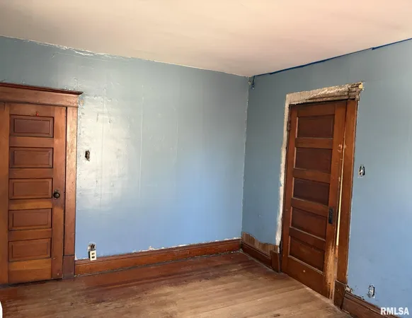 $39,900 | 905 East South Street, Galesburg, IL 61401