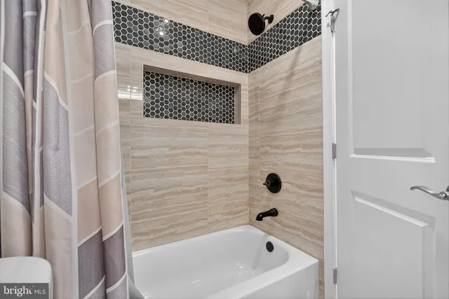 $289,000 | 1136 North Fulton Avenue, Baltimore, MD 21217