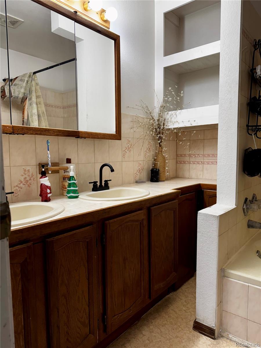 763 17th Trail Cotopaxi, CO 81223 - Photo 14 of 37