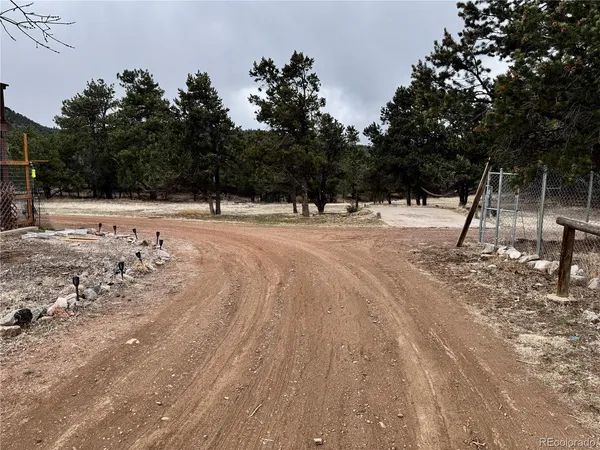 $415,000 | 763 17th Trail, Cotopaxi, CO 81223