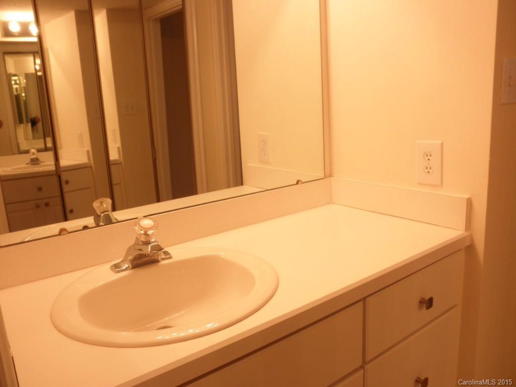 1712 Roxborough Road, Unit B Charlotte, NC 28211 - Photo 14 of 24