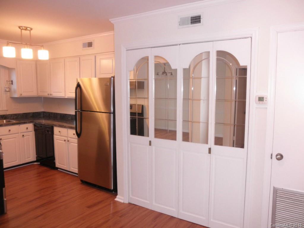 1712 Roxborough Road, Unit B Charlotte, NC 28211 - Photo 4 of 24