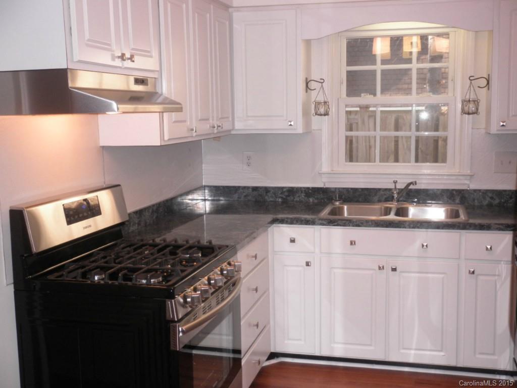 1712 Roxborough Road, Unit B Charlotte, NC 28211 - Photo 7 of 24