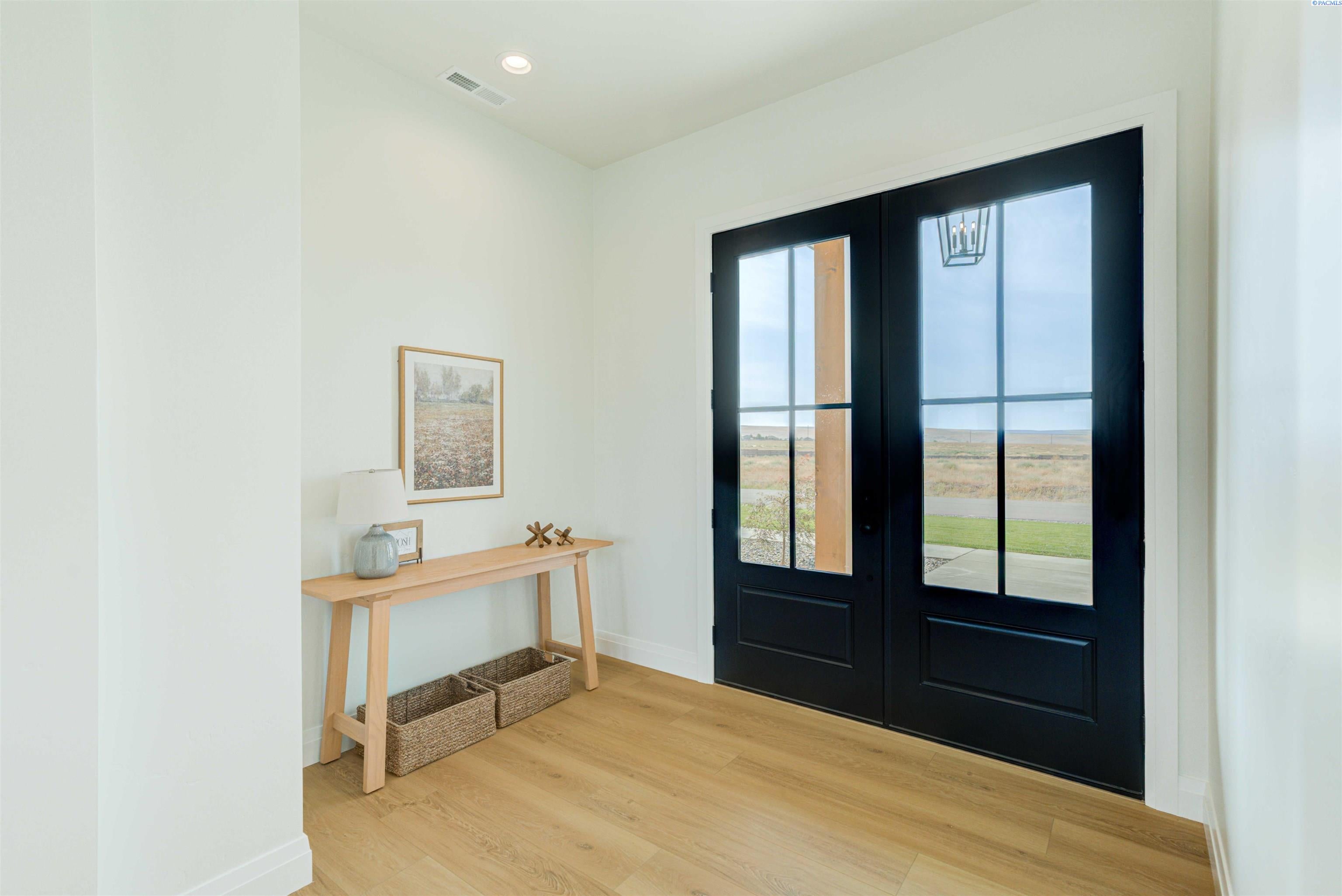 7403 Haystack Street Kennewick, WA 99338 - Photo 6 of 48 Gallery Image 6