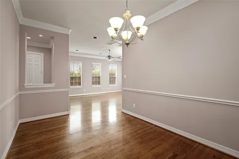 $400,000 | 3210 West Park At Beverly Hills, Houston, TX 77057