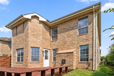 $400,000 | 3210 West Park At Beverly Hills, Houston, TX 77057