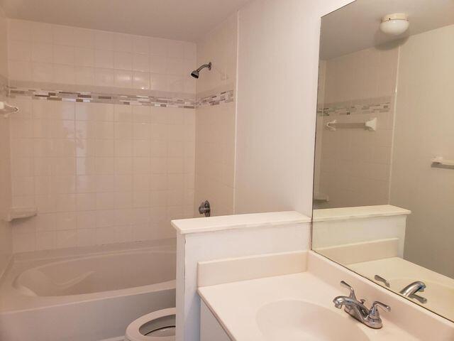 5900 West Sample Road, Unit 304 Coral Springs, FL 33067 - Photo 7 of 18 Bath