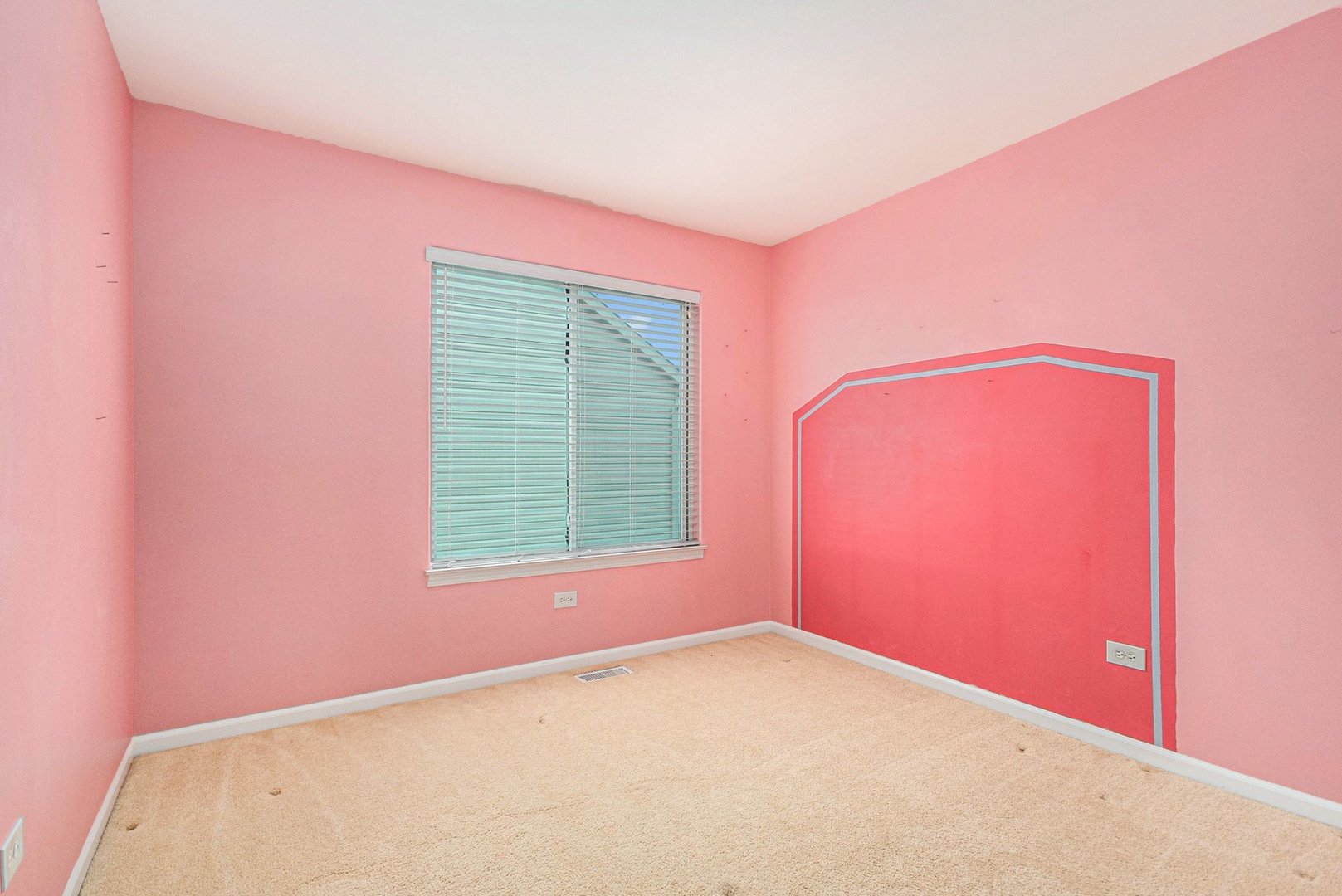 1616 Stanton Lane Plainfield, IL 60586 - Photo 16 of 40 an empty room with a window
