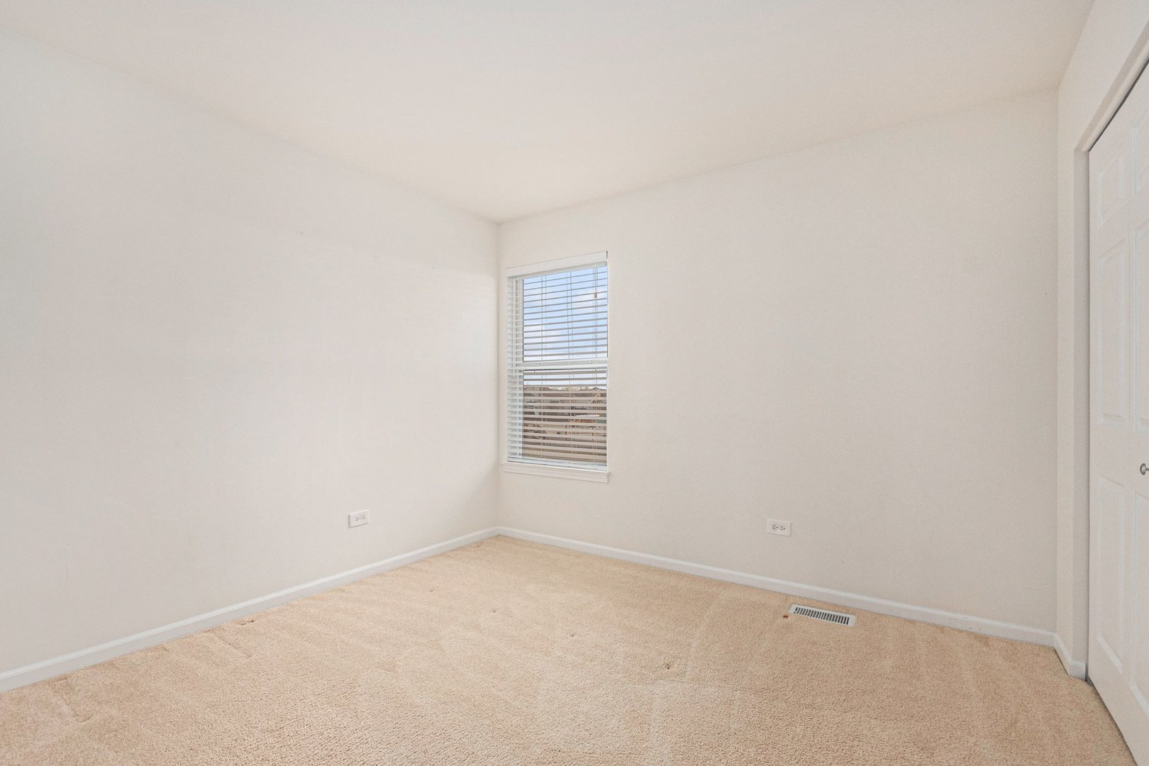 1616 Stanton Lane Plainfield, IL 60586 - Photo 18 of 40 a view of a small space with a window