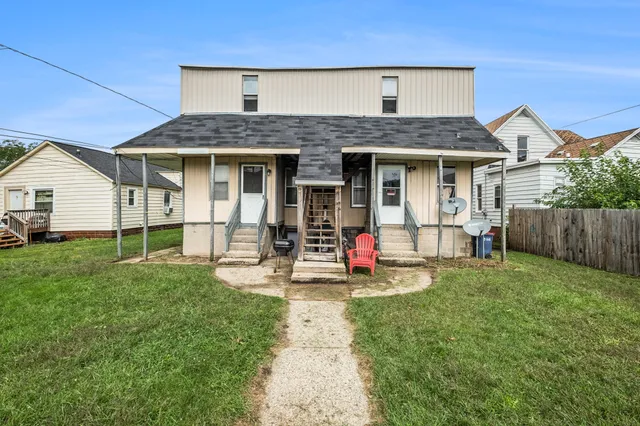 $400,000 | 914 Courtney Street Northwest, Grand Rapids, MI 49504