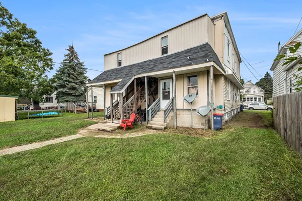 $400,000 | 914 Courtney Street Northwest, Grand Rapids, MI 49504