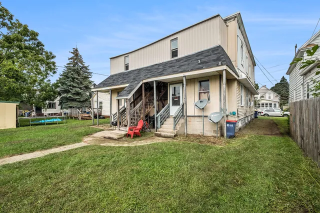 $400,000 | 914 Courtney Street Northwest, Grand Rapids, MI 49504