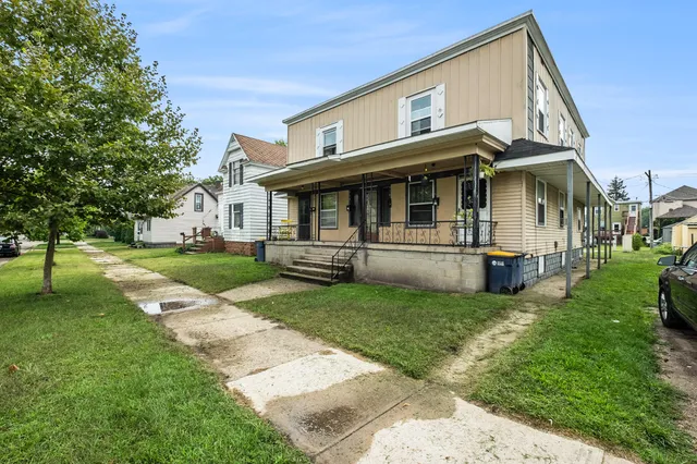 $400,000 | 914 Courtney Street Northwest, Grand Rapids, MI 49504