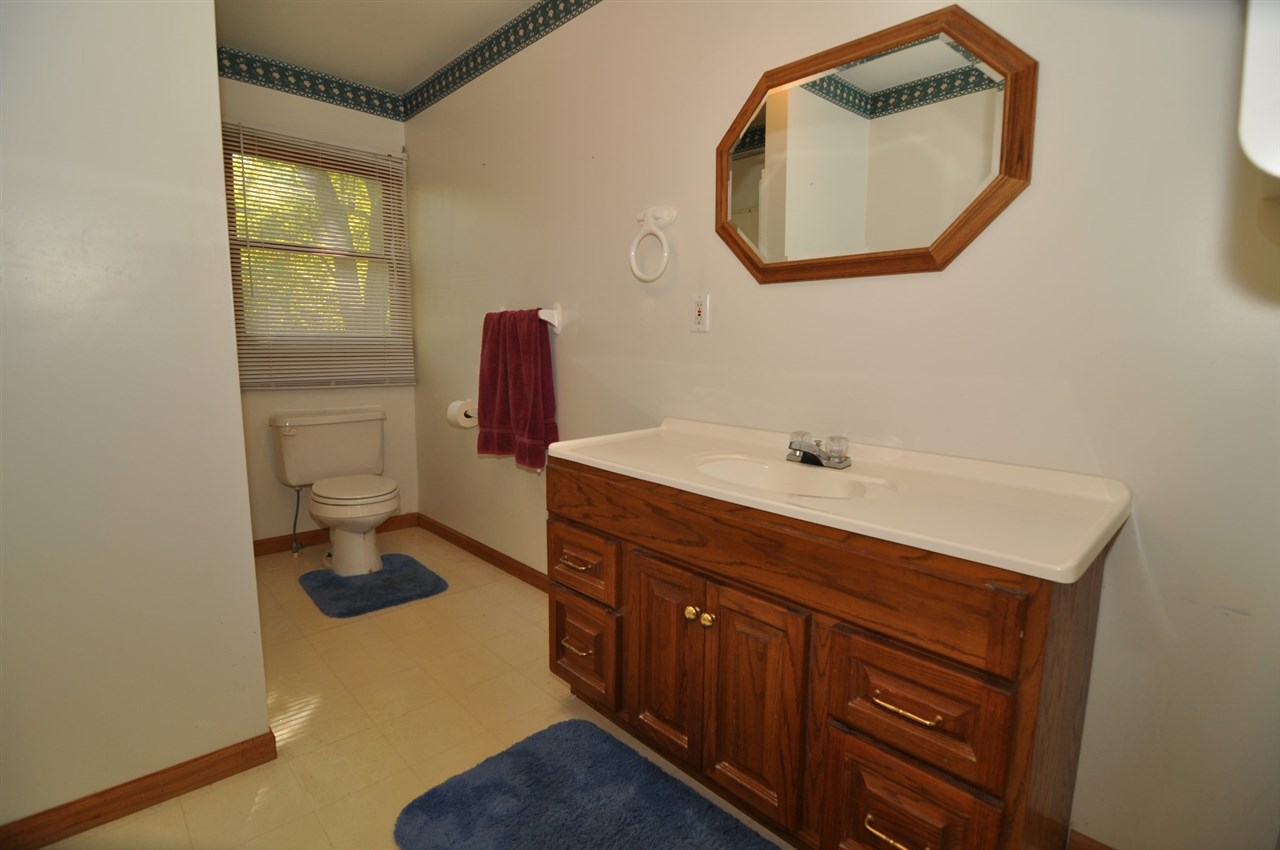 4415 Fickas Road Evansville, IN 47714 - Photo 12 of 21 Gallery Image 12