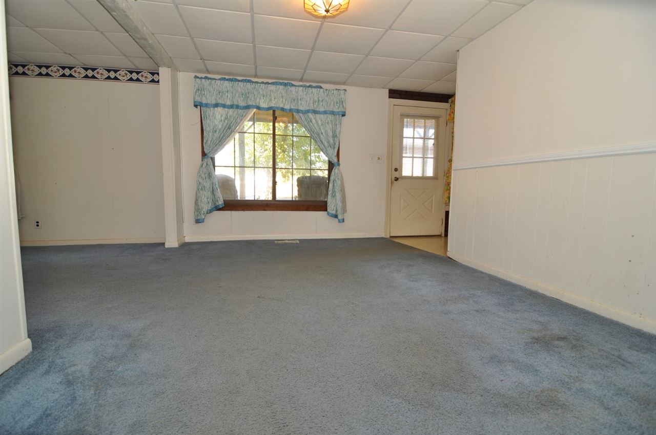 4415 Fickas Road Evansville, IN 47714 - Photo 6 of 21 Gallery Image 6