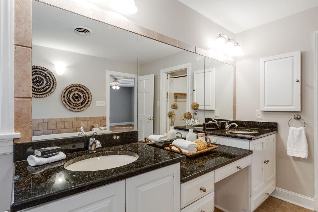2736 Kenmore Road Richmond, VA 23225 - Photo 29 of 43 Primary Bath