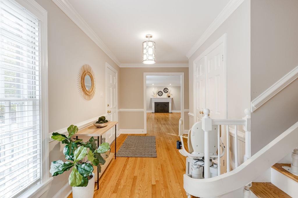2736 Kenmore Road Richmond, VA 23225 - Photo 6 of 43 Gallery Image 6