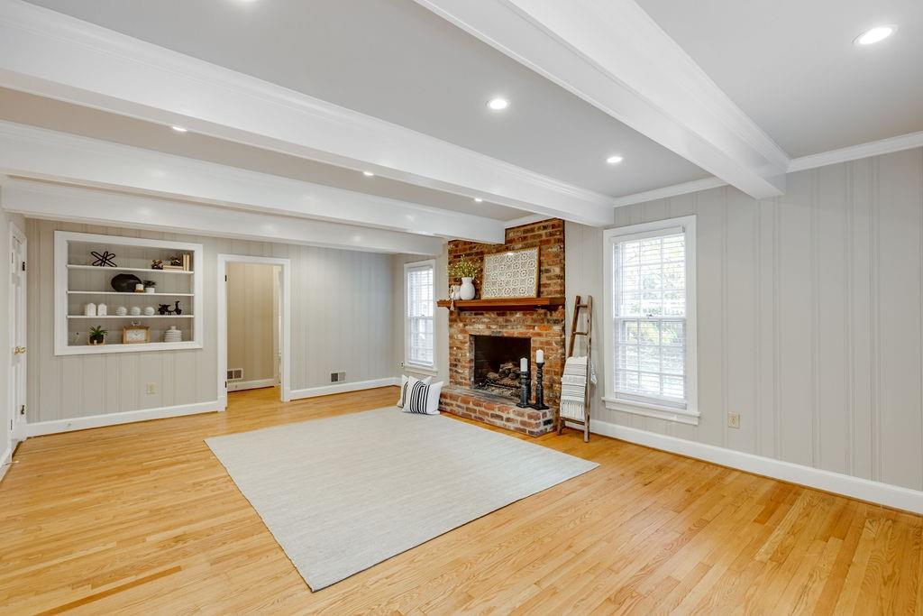 2736 Kenmore Road Richmond, VA 23225 - Photo 7 of 43 Gallery Image 7
