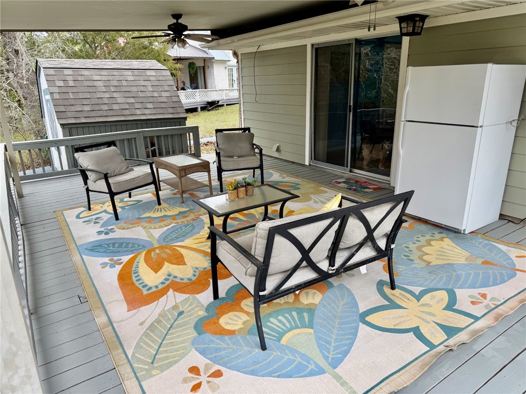 712 Tanglewood Somerville, TX 77879 - Photo 19 of 42