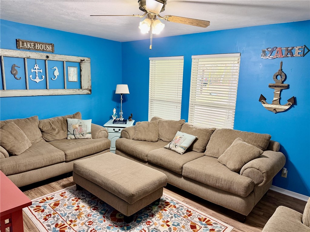 712 Tanglewood Somerville, TX 77879 - Photo 33 of 42