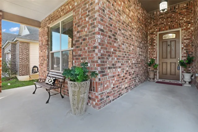 $325,000 | 301 Jarbridge Drive, Kyle, TX 78640