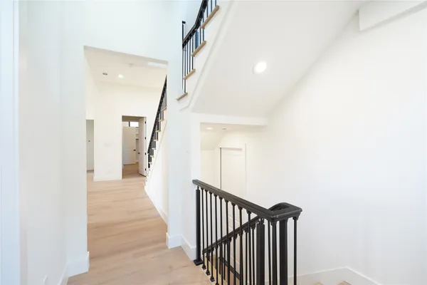 $1,945,000 | 4708 Laurel Street, Bellaire, TX 77401