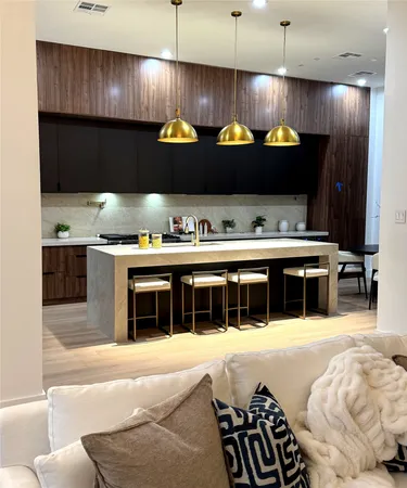 $1,945,000 | 4708 Laurel Street, Bellaire, TX 77401