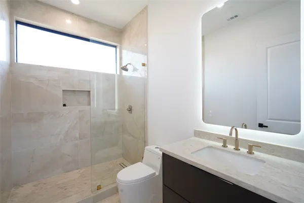 $1,945,000 | 4708 Laurel Street, Bellaire, TX 77401