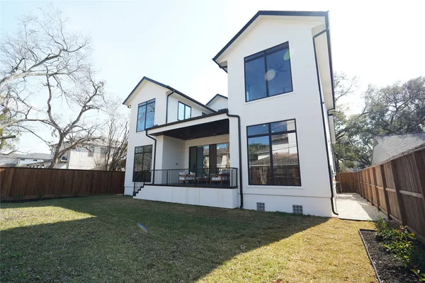 $1,945,000 | 4708 Laurel Street, Bellaire, TX 77401