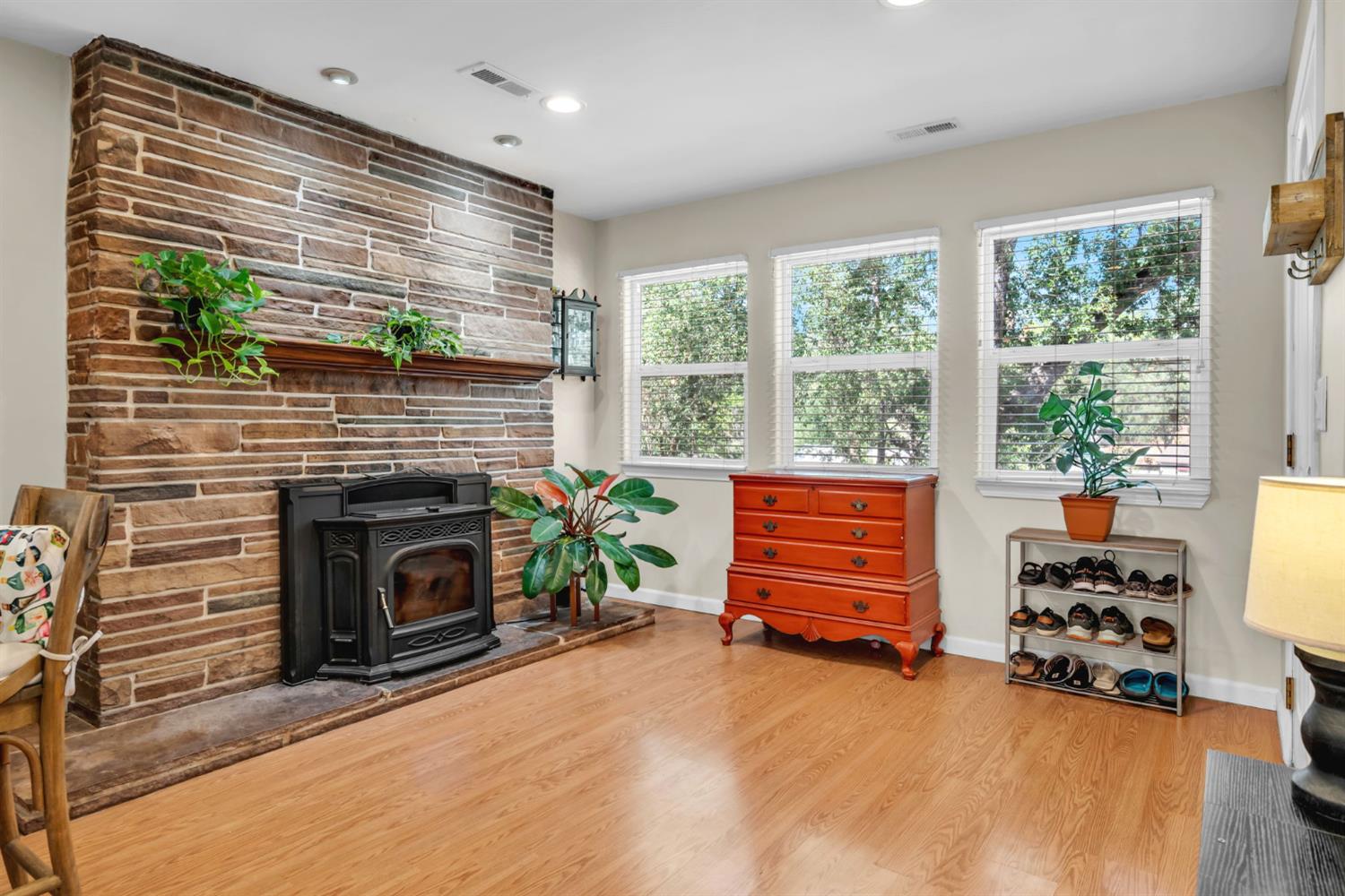 981 Garden Loop Placerville, CA 95667 - Photo 4 of 39
