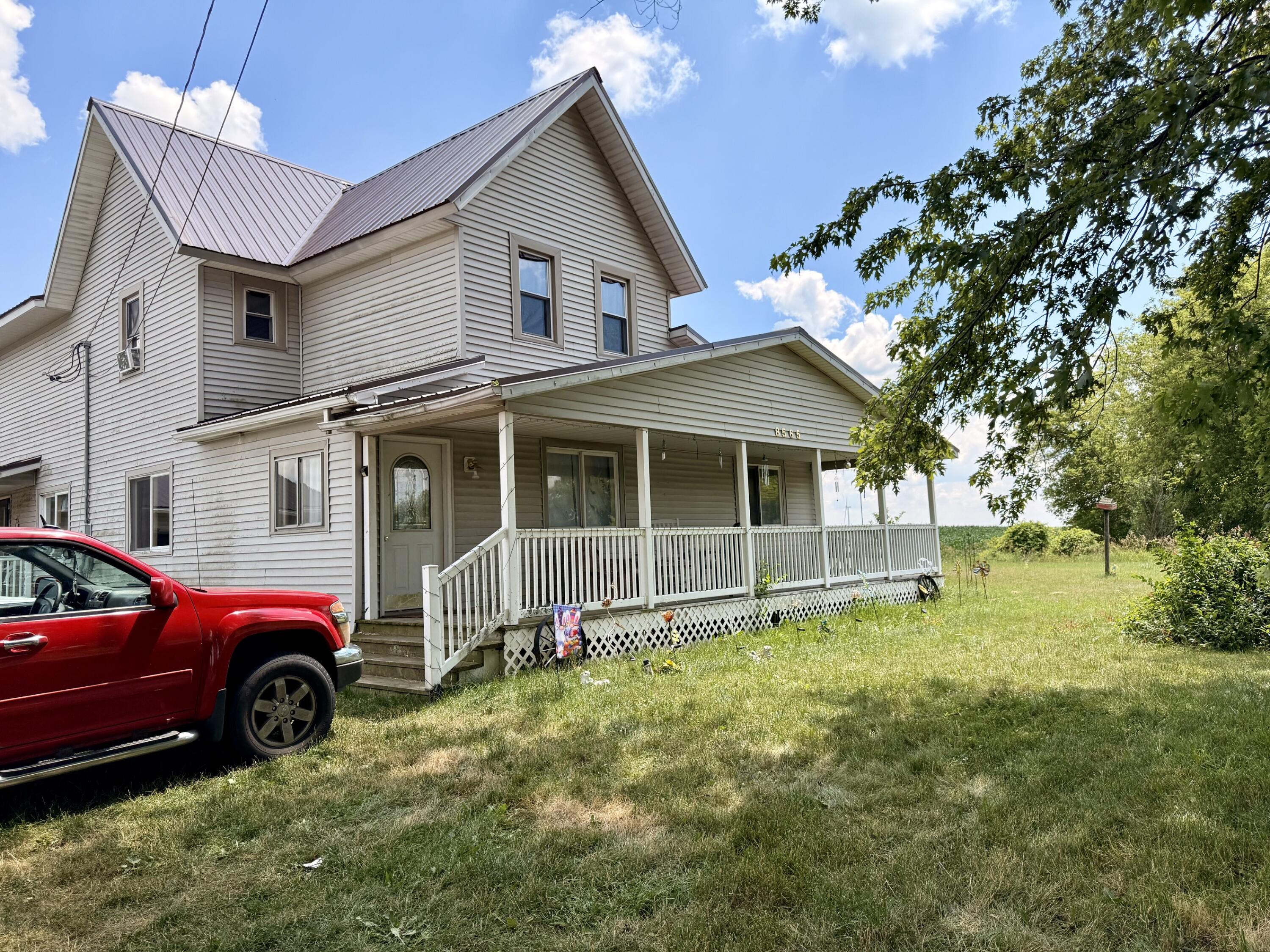 8565 Mt Hope Road Carson City, MI 48811 - Photo 1 of 36 IMG_7833