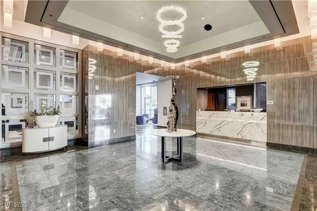 $5,300 | 2700 South Las Vegas Boulevard, Unit 3705, Las Vegas, NV 89109