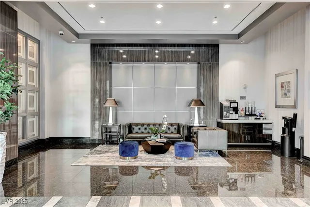 $5,300 | 2700 South Las Vegas Boulevard, Unit 3705, Las Vegas, NV 89109