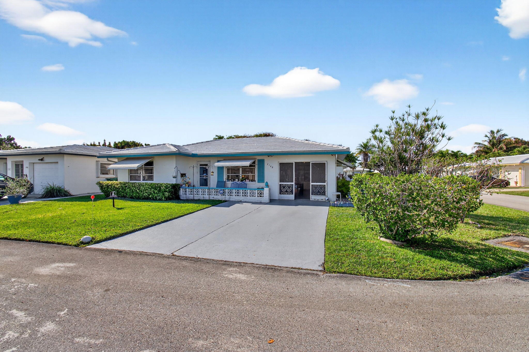 7108 Northwest 75th Street Tamarac, FL 33321 - Photo 2 of 90 58-web-or-mls-DSC_8566