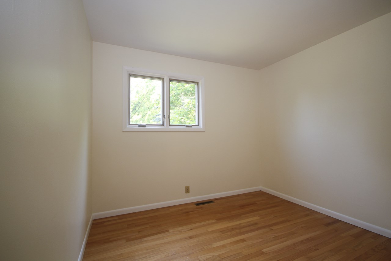 1701 East River Road Mount Pleasant, MI 48858 - Photo 24 of 46 1876579-23.JPG